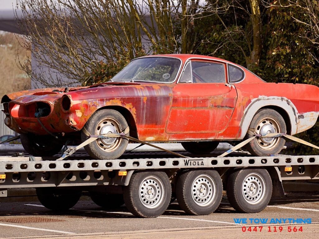 Emergency breakdown towing service on Hume Freeway between Seymour and Benalla Victoria — Shell Coles Express Euroa service centre nearby